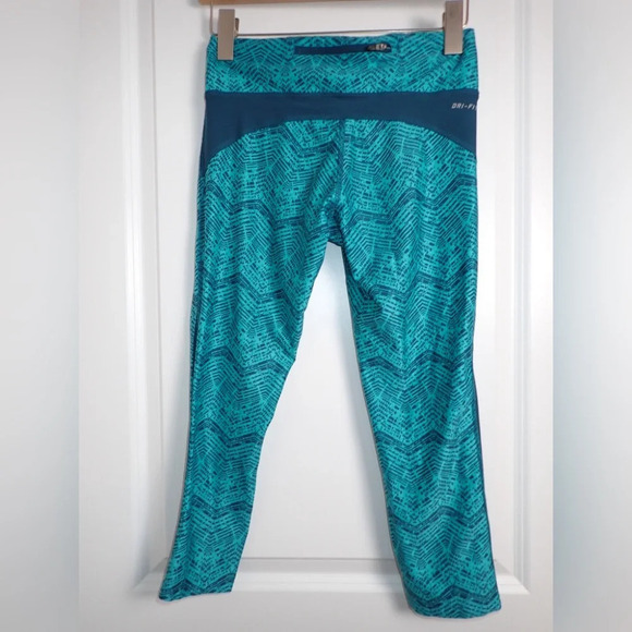 Nike Dri-Fit Cropped Running Leggings in Blue size S - Picture 6 of 14